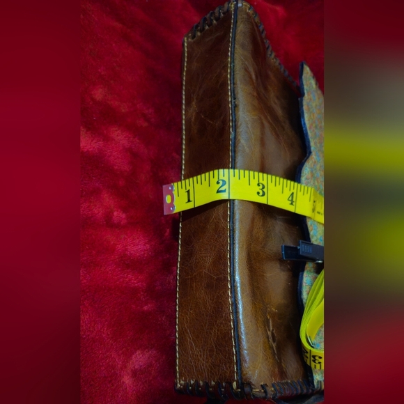 Patricia Nash Tan Floral Leather Crossbody Bag - Picture 7 of 15